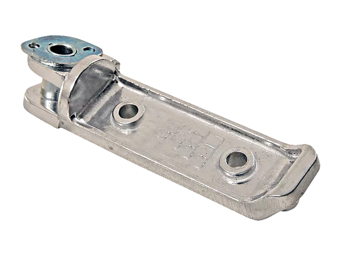 4361040C00 — Подножка задняя левая SUZUKI