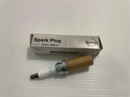 224015M016 — Свеча зажигания NISSAN