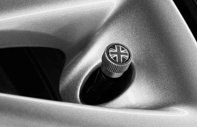 36122182347 — Колпачки ниппелей BMW