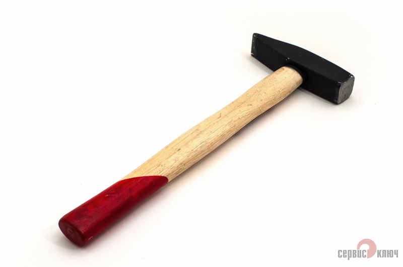 71404 — Молоток 400 гр.сервис ключ квадратный боек, деревянная рукоятка, немецкого типа СЕРВИС КЛЮЧ