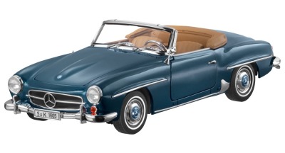 B66040625 — Модель автомобиля 1:18 MERCEDES-BENZ