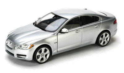 JDCAWELXFSIL — Модель авто JAGUAR XF 1:24 (серебряная) JAGUAR