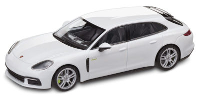 WAP0207620H — PANAMERA SPORT TURISMO 4 EHYBRID, CARRARAWEI, 1:43 PORSCHE