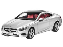 B66961242 — Модель авто 1:18 Sкласс купе MERCEDES-BENZ