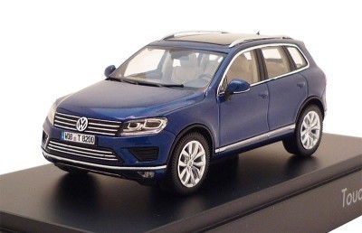 7P1099300AB5K — Модель автомобиля 1:43, TOUAREG REEF VAG