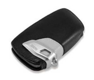 82292219913 — Чехол для ключей URBAN (черн/сер) BMW