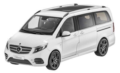 B66004156 — Модель авто 1:18 MERCEDES-BENZ