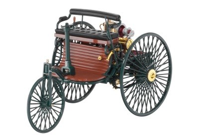 B66041415 — Модель 1:18 патентмоторваген бенца (1886 г) MERCEDES-BENZ