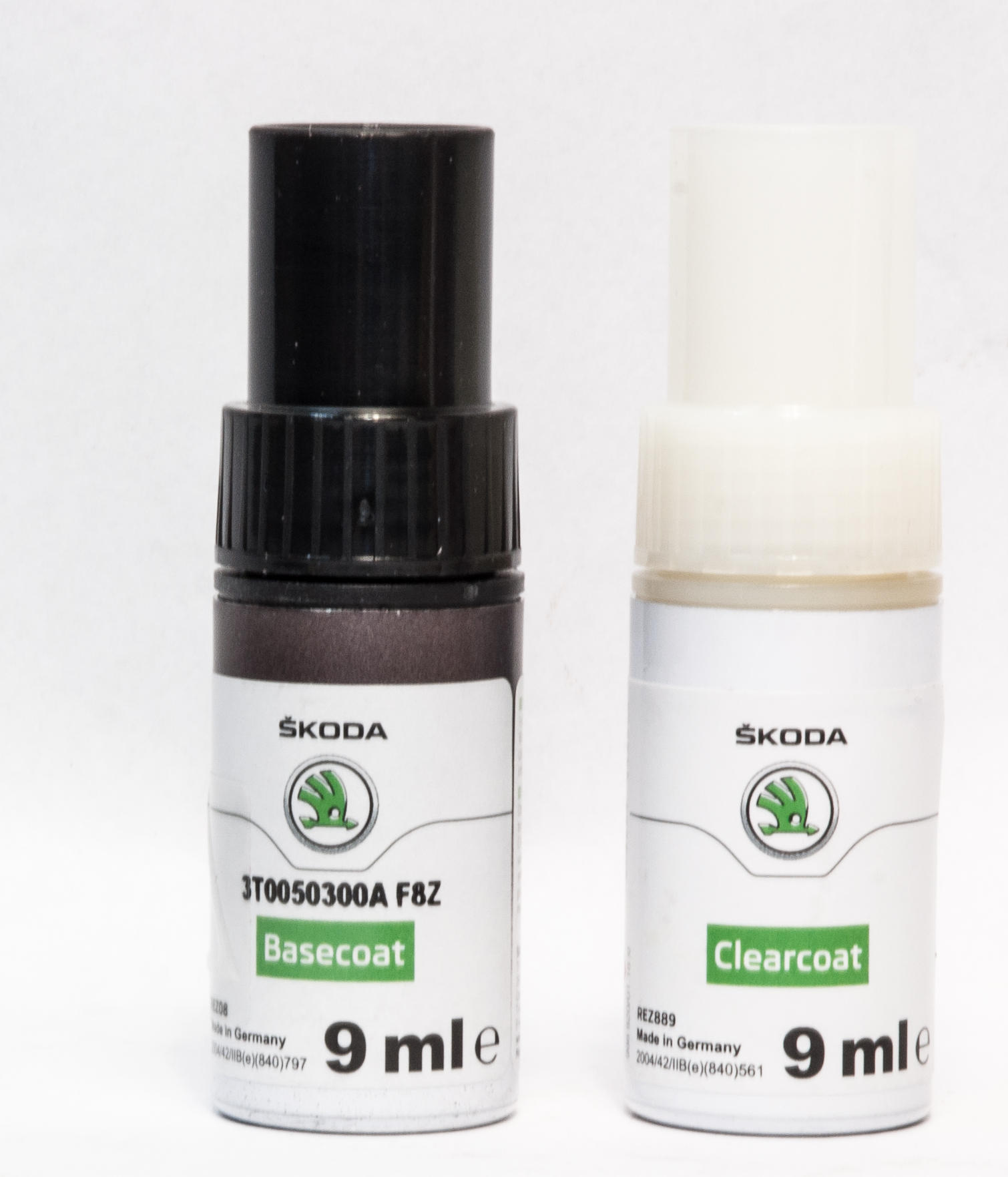 3T0050300AF8Z — Карандаш подкрашивающий (0,018лКоричневый металлик) VAG