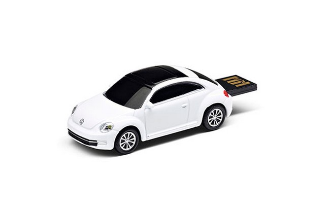 5C0087620B9A — USB флэшкарта 4GB BEETLE COUP белый VAG