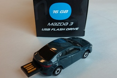 830077727 — USB флэшка в виде а/м MAZDA 3 (седан) 16 GB MAZDA