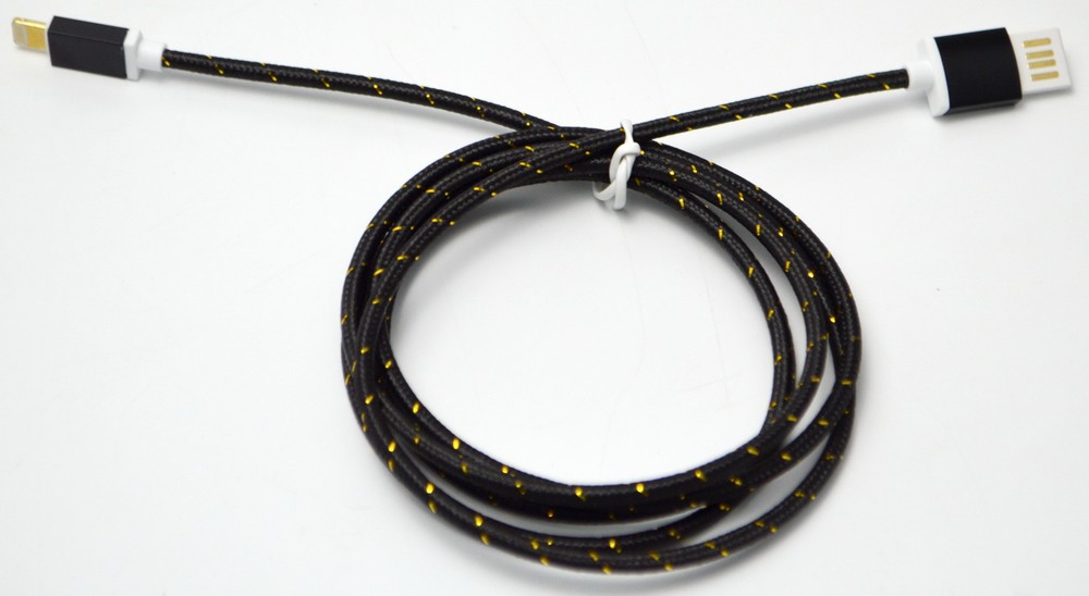 CB110U815B — Кабель USB  8PIN  MICROUSB BLACR 1.5M WIIIX